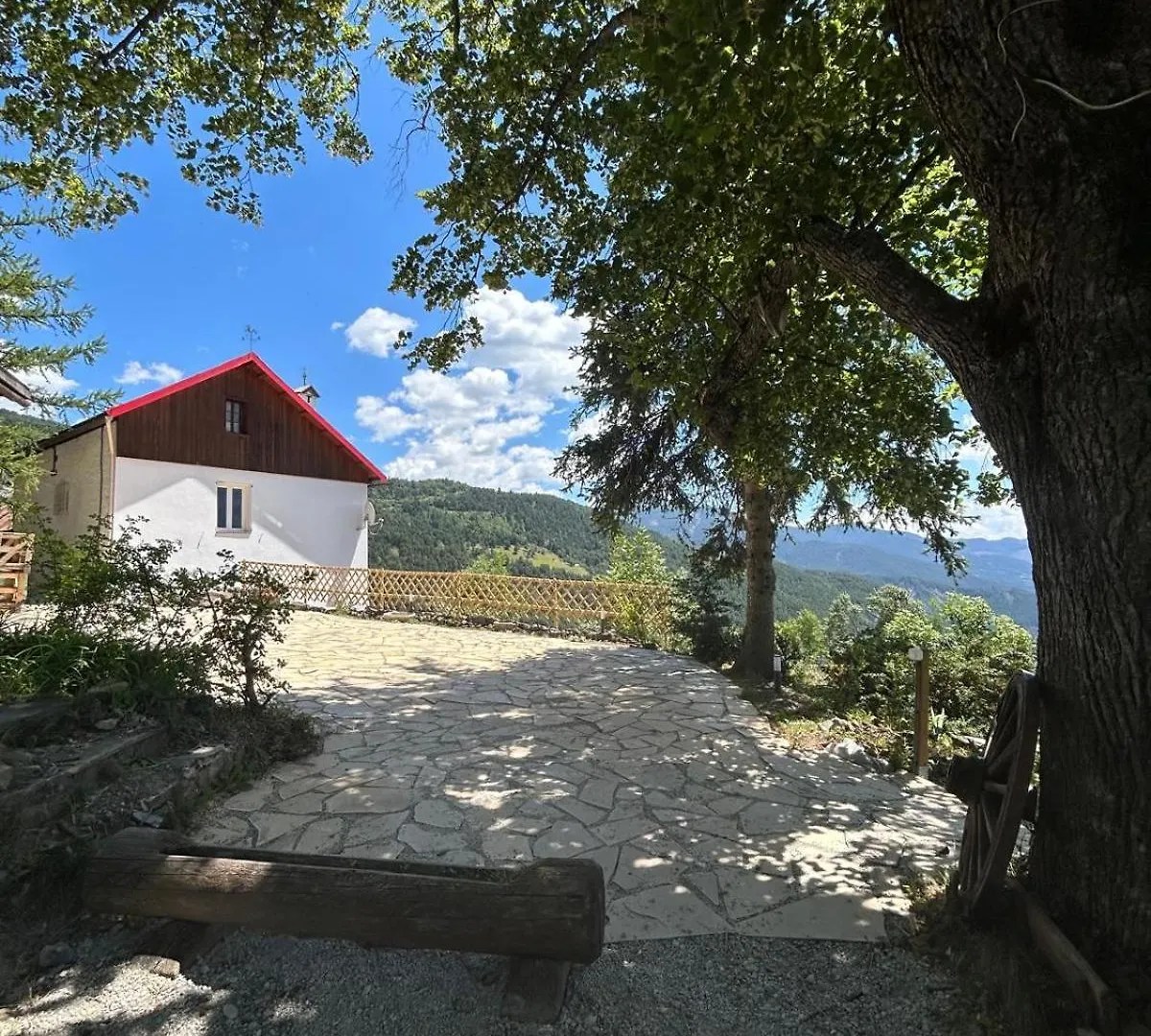Sublime Maison De Montagne Guillaumes