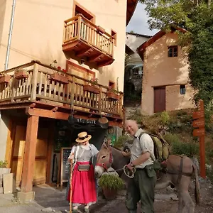Eco-hotel Et Yourtes Du Mercantour Gasthof