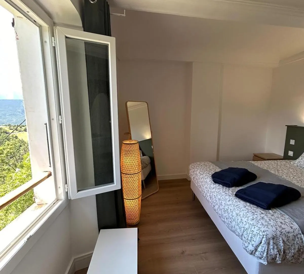Sublime Maison De Montagne Guillaumes